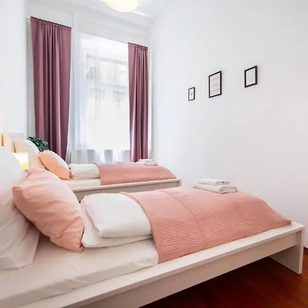 Апартаменты Very Convenient Large Ac Place *