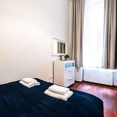 Very Convenient Large Ac Place Apartament Budapeszt