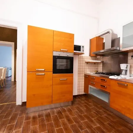 Very Convenient Large Ac Place Apartament