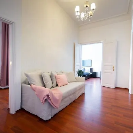 Апартаменты Very Convenient Large Ac Place